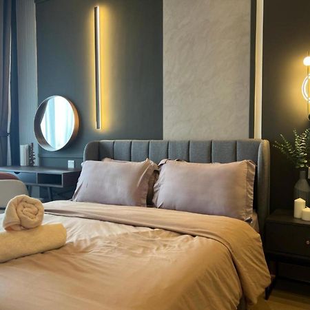 Bunga Suite At Lucentia Bbcc Kuala Lumpur Buitenkant foto