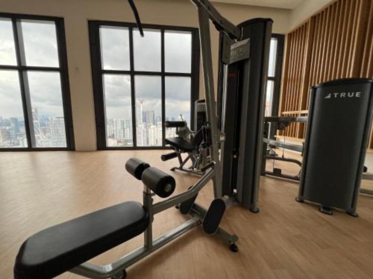 Bunga Suite At Lucentia Bbcc Kuala Lumpur Buitenkant foto