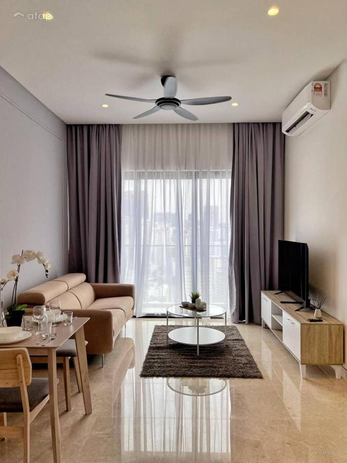 Bunga Suite At Lucentia Bbcc Kuala Lumpur Buitenkant foto