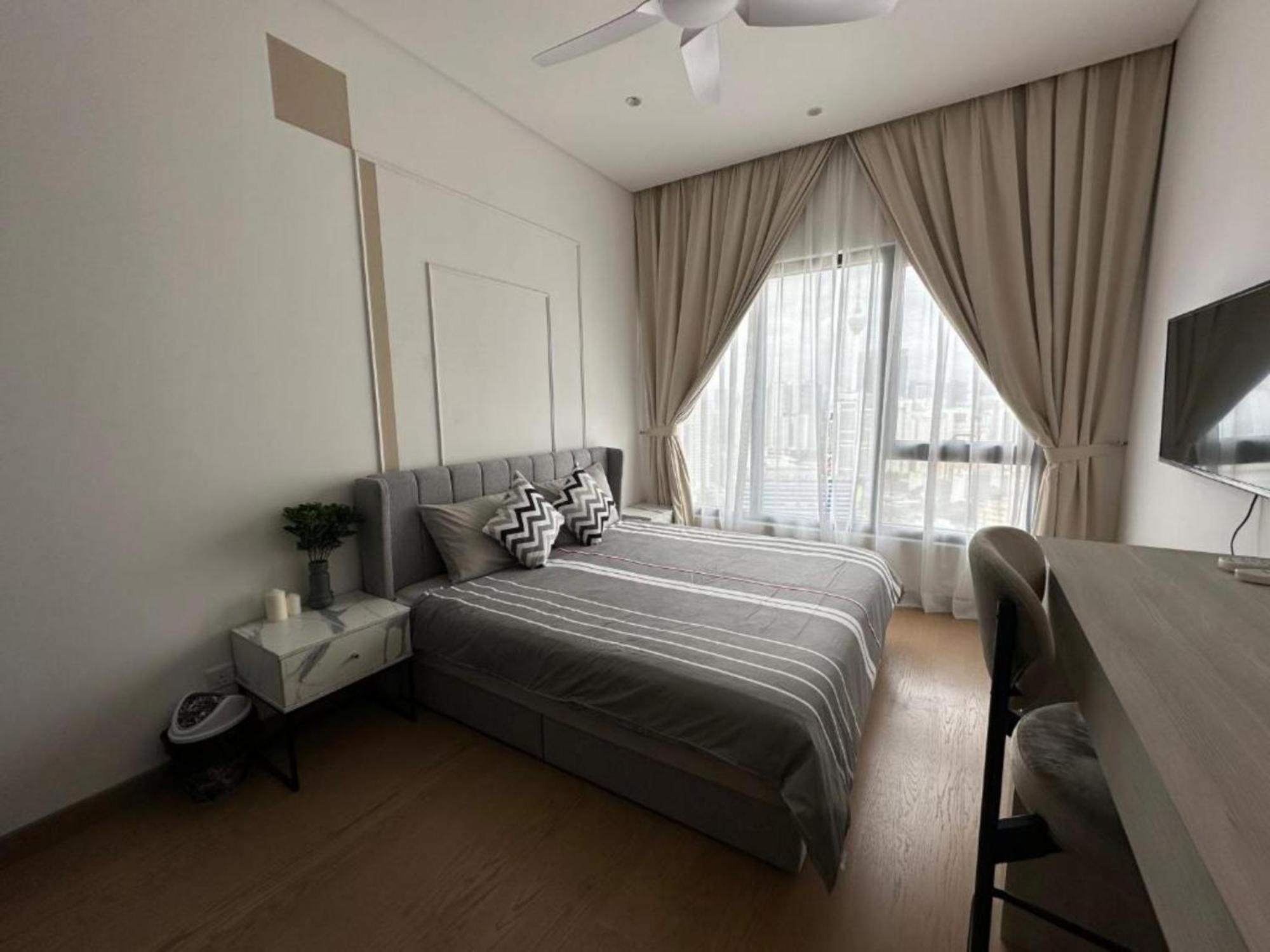 Bunga Suite At Lucentia Bbcc Kuala Lumpur Buitenkant foto